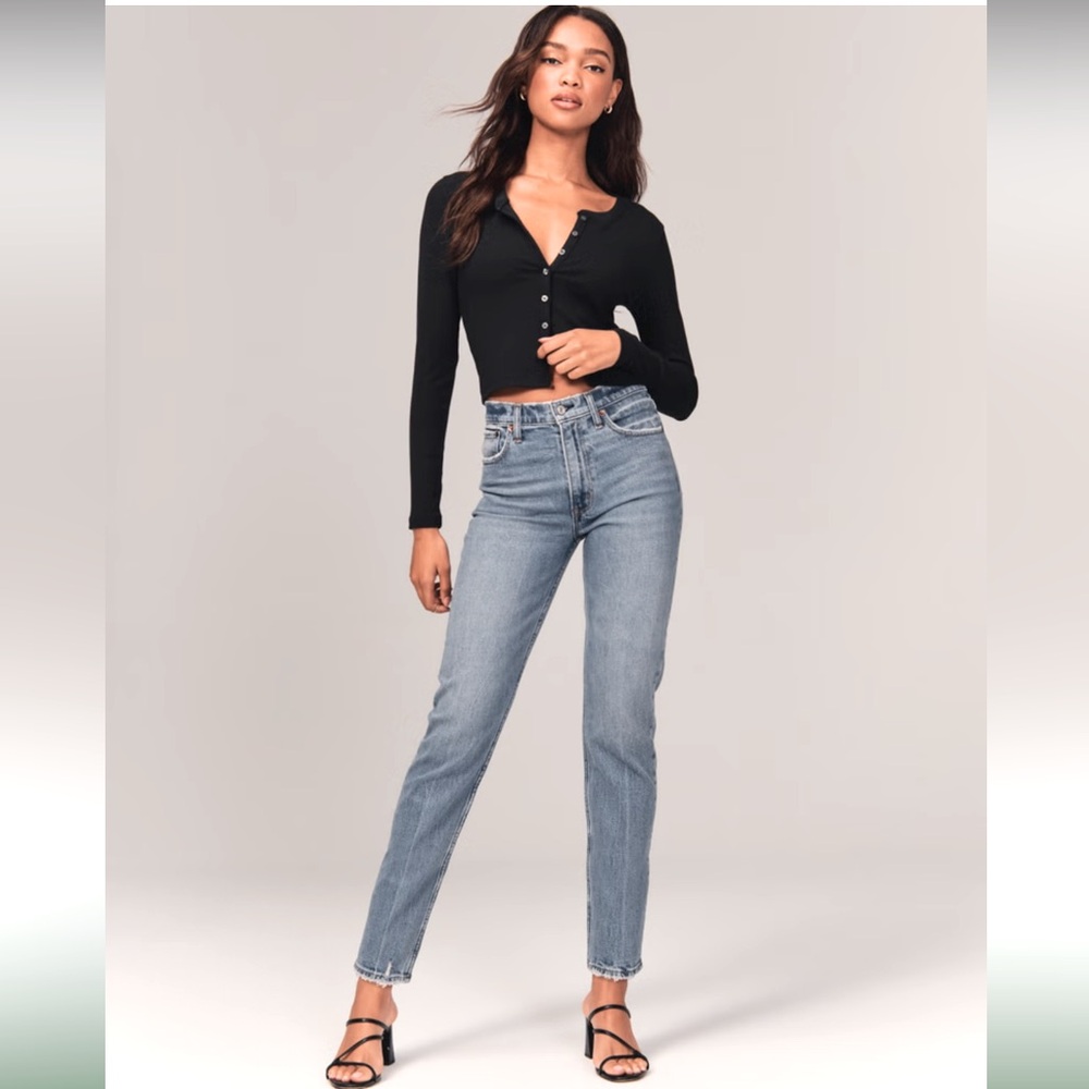 The mom high rise Women's Blue Jeans